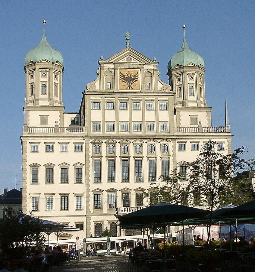 Putzfrau in Augsburg finden!